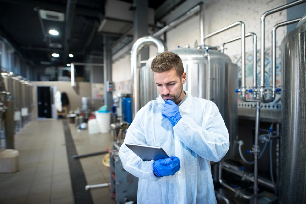 Lire la suite à propos de l’article Poussières industrielles : pourquoi la surveillance de la qualité de l&rsquo;air est essentielle pour la santé des opérateurs